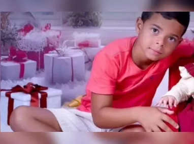 Acidente envolvendo carro e carreta