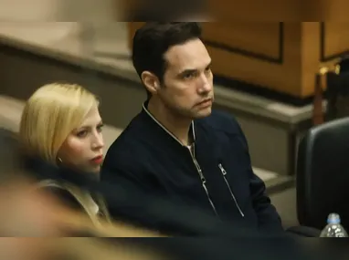 Monique Medeiros e advogados de Jairinho no Tribunal do Júri