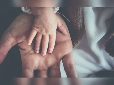 Imagem ilustrativa da imagem Licença-paternidade ampliada já em 2027: entenda as mudanças nas regras