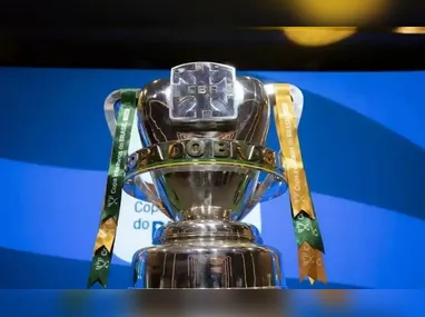 Gianni Infantino quer que envolvidos no caso de racismo sofrido por Vini Jr sejam responsabilizados