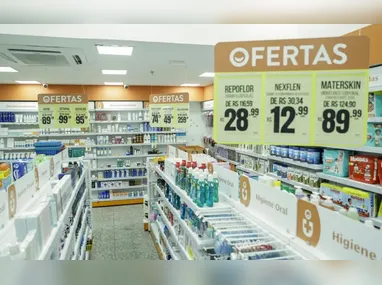 Frascos de vacinas produzidas pelo laboratório Bio-Manguinhos/Fiocruz