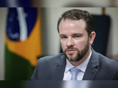 Abastecimento de aeronave: combustível passa a representar 45% do custo operacional das empresas aéreas