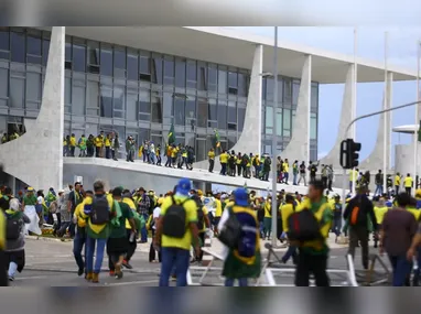 Imagem ilustrativa da imagem Moraes vota por rejeitar recurso de cúpula da PMDF condenada pelo 8/1