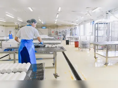Mulheres protestam na Avenida Paulista. A manifestação chama a atenção da população para a violência contra as mulheres e a disparada de feminicídios ao redor do País