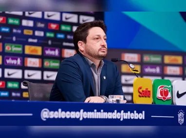 Atacante Luan comemora seu gol marcado na partida