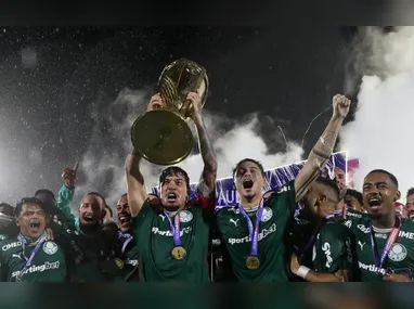 São Paulo tentou contato com Filipe Luis e agora tem Roger Machado como alvo