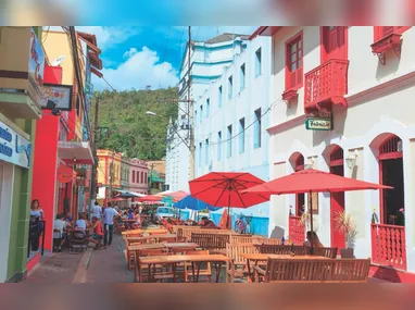 Pindobas (destaque), em Venda Nova do Imigrante, foi oficializado como distrito turístico