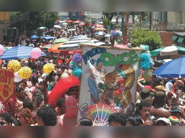 Bloco Kustelão desfila em Jardim Camburi no sábado, a partir das 13 horas, com o tema Copa do Mundo