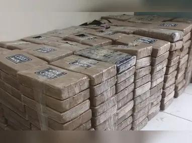 Imagem ilustrativa da imagem Operação internacional apreende 1,3 t de cocaína em alto mar