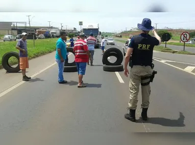 Placas virgens que seria utilizadas para a adulteração