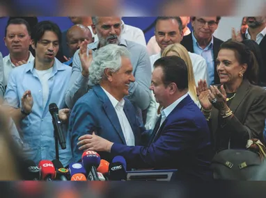 Imagem ilustrativa da imagem PSD vê chance de Flávio Bolsonaro murchar na campanha