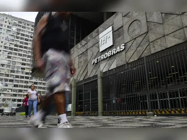 Presidente da República, Luiz Inácio Lula da Silva, acompanhou voo do Caça F-39 E Gripen montado no Brasil