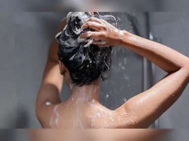 Imagem ilustrativa da imagem Por que você não deve lavar o cabelo nesta terça. Entenda superstição