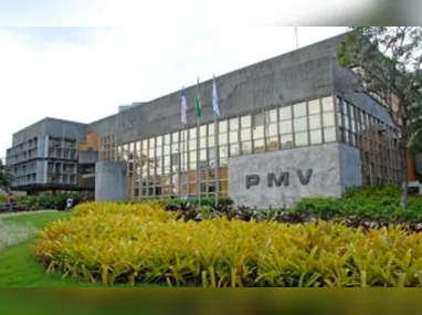 Imagem ilustrativa da imagem Prefeitura de Vitória publica novo edital de concurso público com 32 vagas