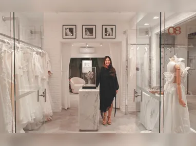 Imagem ilustrativa da imagem Quem é a capixaba que cria vestidos de noiva de famosos?