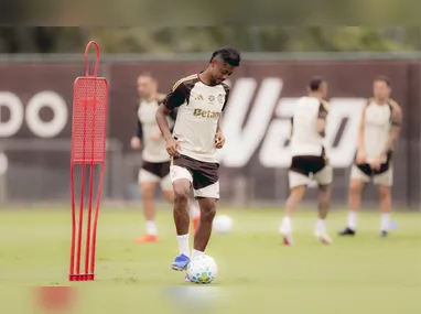 Atacante Neymar durante a partida contra o Coritiba pela Copa do Brasil