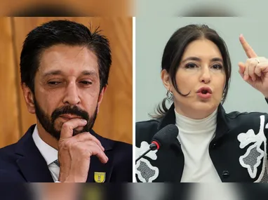 Sergio Moro ao lado de Flávio Bolsonaro em agosto de 2025, na Comissão de Segurança Pública do Senado