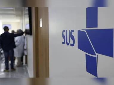 De acordo com o comunicado, médicos e pacientes devem estar atentos aos sintomas iniciais de pancreatite aguda para que o quadro não evolua para forma grave