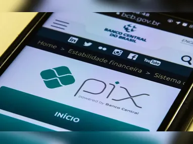 Plenário da Câmara: projeto  daria gasto extra de R$ 12 bilhões por ano.