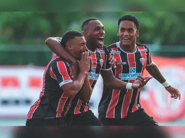 Neymar durante partida contra o Corinthians