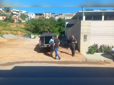 389 volumes de mercadorias foram apreendidos