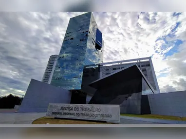 Denise Aparecida Almeida e sua mãe, Maria das Dores, estão animadas