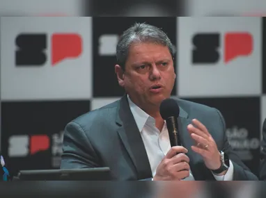 Sarah Zaccur, de 17 anos, tirou o título de eleitor em  março deste ano