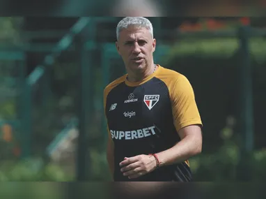 Emerson Souza desembarcou para atuar pela primeira vez no futebol da Indonésia