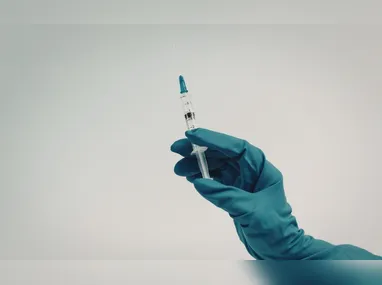 Imagem ilustrativa da imagem Vacina nonavalente contra HPV ganha indicação para tumores de cabeça e pescoço