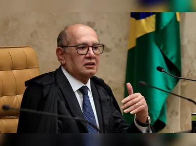 Imagem ilustrativa da imagem Vazamento de conversa privada representa violação à intimidade, diz Gilmar