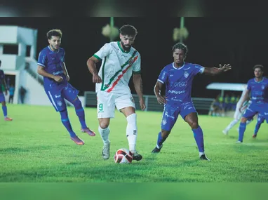 Fluminense apresenta Savarino e jogador cita mágoa com Botafogo