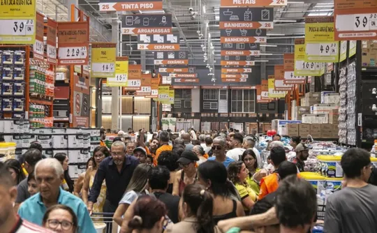 Imagem ilustrativa da imagem Contratação de recém-formados com salário de até R$ 5 mil no ES