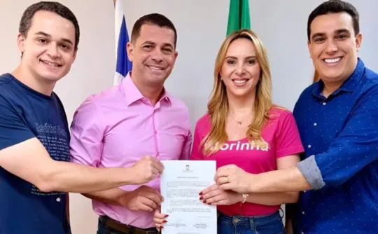 Imagem ilustrativa da imagem Cris Samorini é oficialmente prefeita de Vitória