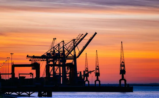 Imagem ilustrativa da imagem Empregos no setor de petróleo com salário de até R$ 40 mil no ES