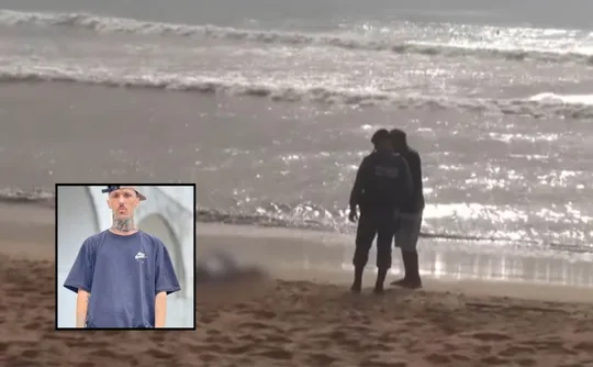 Imagem ilustrativa da imagem Tatuador é encontrado morto por surfistas em praia de Jacaraípe, na Serra