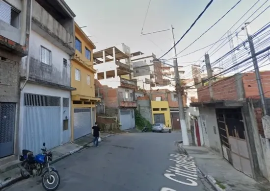 Imagem ilustrativa da imagem Adolescente morre baleado por colega após brincadeira com revólver em SP