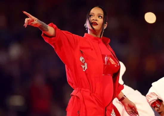 Imagem ilustrativa da imagem Rihanna está gravando novo álbum após hiato de dez anos, diz A$AP Rocky
