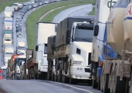 Imagem ilustrativa da imagem Após MP e resoluções, caminhoneiros descartam paralisação nacional