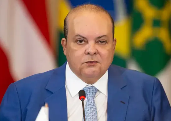 Imagem ilustrativa da imagem Banco Master: CPI quer ouvir o governador Ibaneis Rocha, do DF