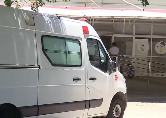 Imagem ilustrativa da imagem Bebê de um ano cai do terceiro andar de prédio em Cariacica