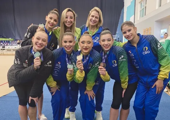 Imagem ilustrativa da imagem Brasil é prata com nova série de 5 bolas em etapa da Copa do Mundo