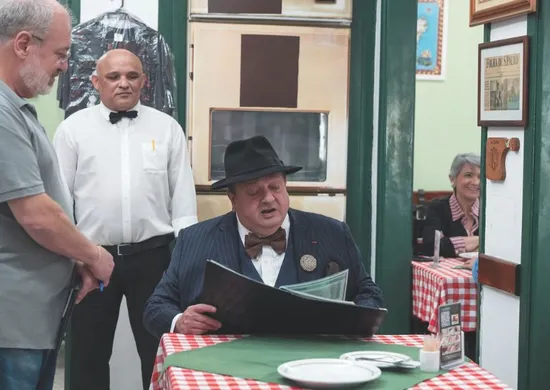 Imagem ilustrativa da imagem Cantina ameaçada por brigas internas