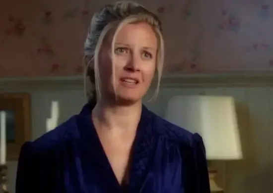 Imagem ilustrativa da imagem Carrie Anne Fleming, de 'iZombie' e 'Supernatural', morre aos 51 anos