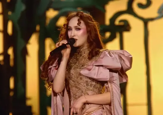 Imagem ilustrativa da imagem Chappell Roan pede desculpas após incidente com família de Jorginho, do Flamengo