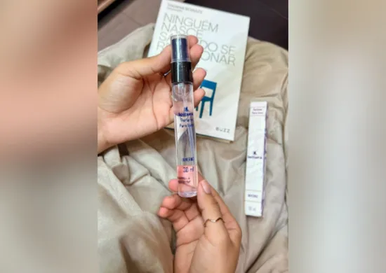 Imagem ilustrativa da imagem Cheiro de livro novo vira perfume e chega às livrarias brasileiras