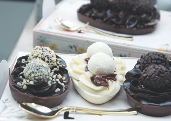 Imagem ilustrativa da imagem Como fazer ovos de Páscoa artesanais de brigadeiro e creme de avelã