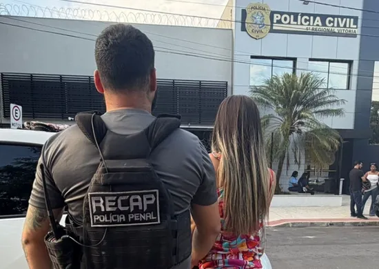 Imagem ilustrativa da imagem Condenada por tráfico no Mato Grosso do Sul é presa em ponto de ônibus de Vitória