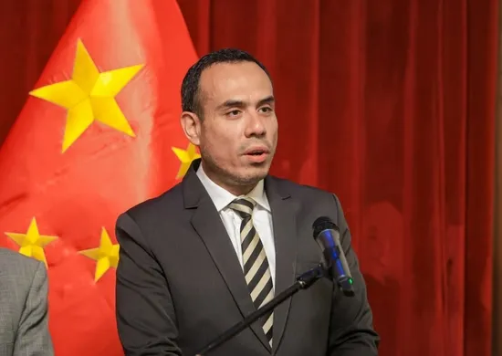 Imagem ilustrativa da imagem Congresso do Peru derruba presidente e declara cargo vago às vésperas das eleições