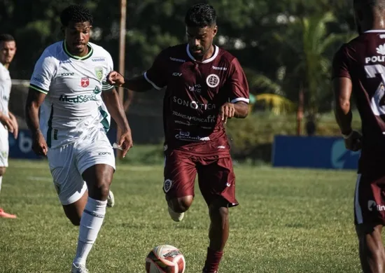 Imagem ilustrativa da imagem Desportiva e Porto empatam, e Serra toma a liderança do Campeonato Capixaba