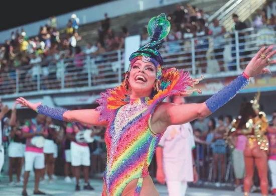 Imagem ilustrativa da imagem Emoção e homenagens vão marcar segundo dia de desfiles do Carnaval de Vitória